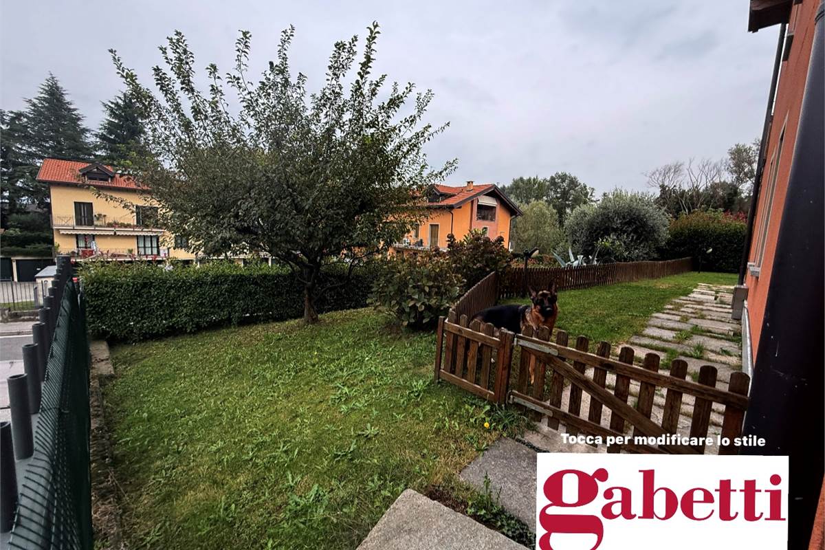 LURAGO D'ERBA: APPARTAMENTO CON GIARDINO E BOX DOPPIO