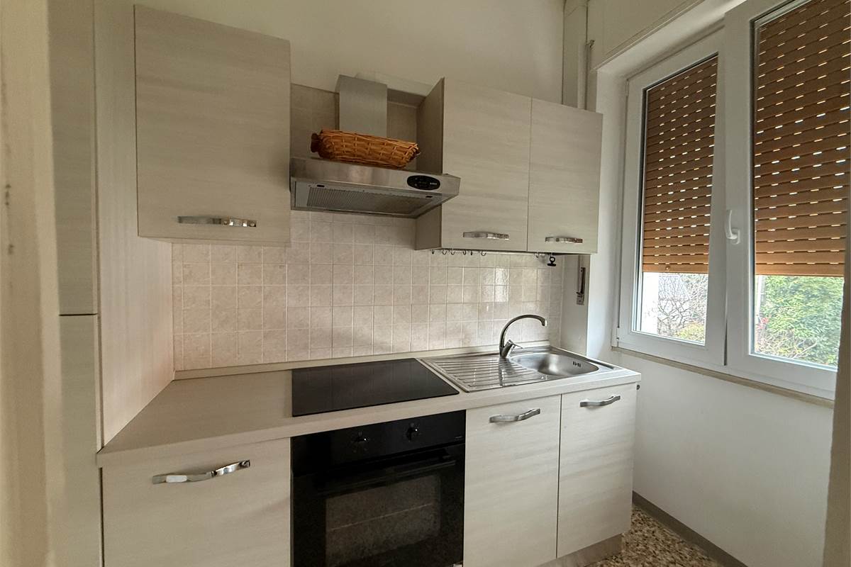 EUPILIO:AMPIO BILOCALE IN CLASSE