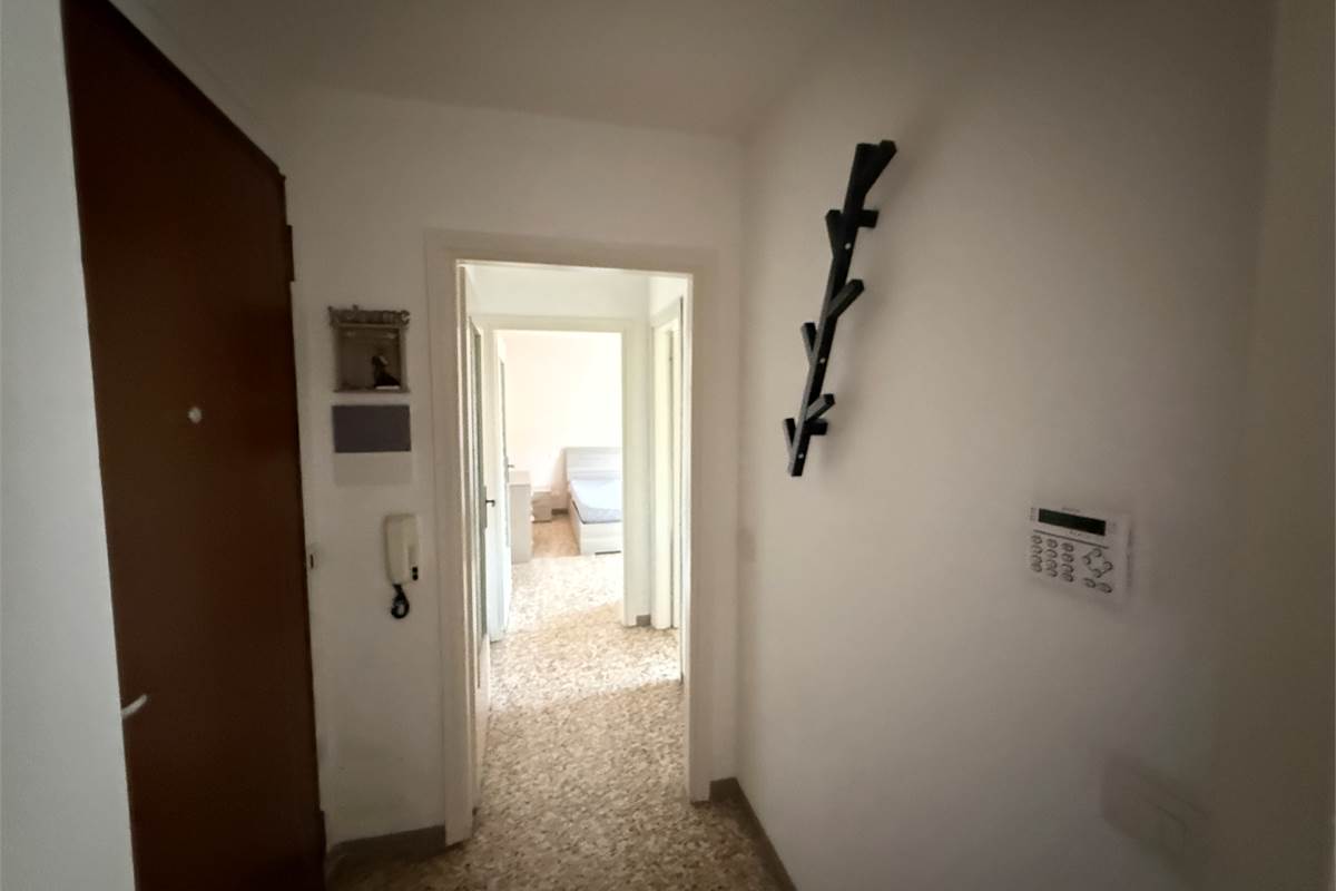 EUPILIO:AMPIO BILOCALE IN CLASSE