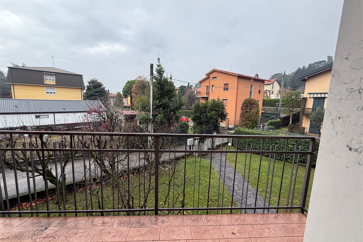 EUPILIO:AMPIO BILOCALE IN CLASSE