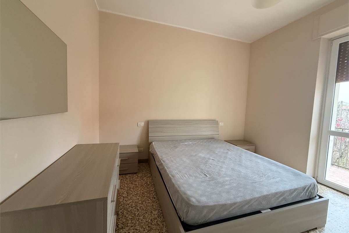 EUPILIO:AMPIO BILOCALE IN CLASSE