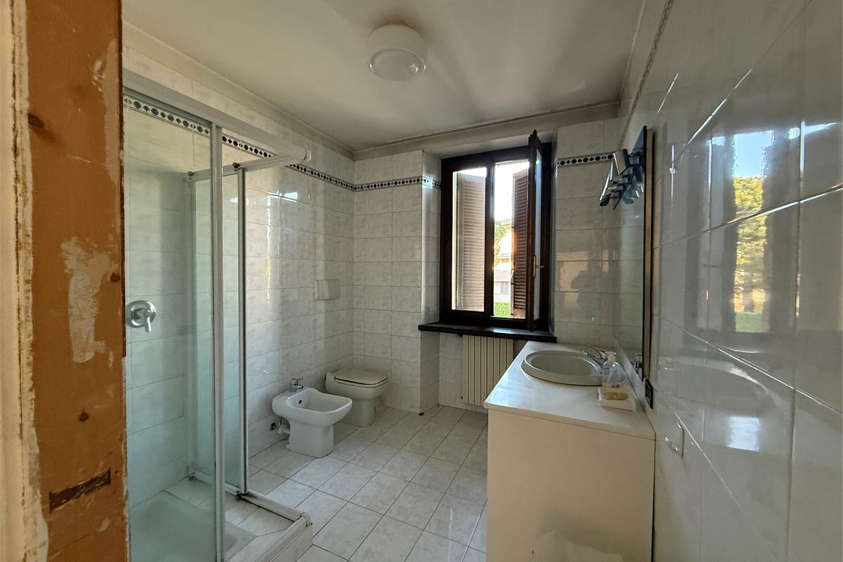 Arosio:Casa singola anche per due famiglie 