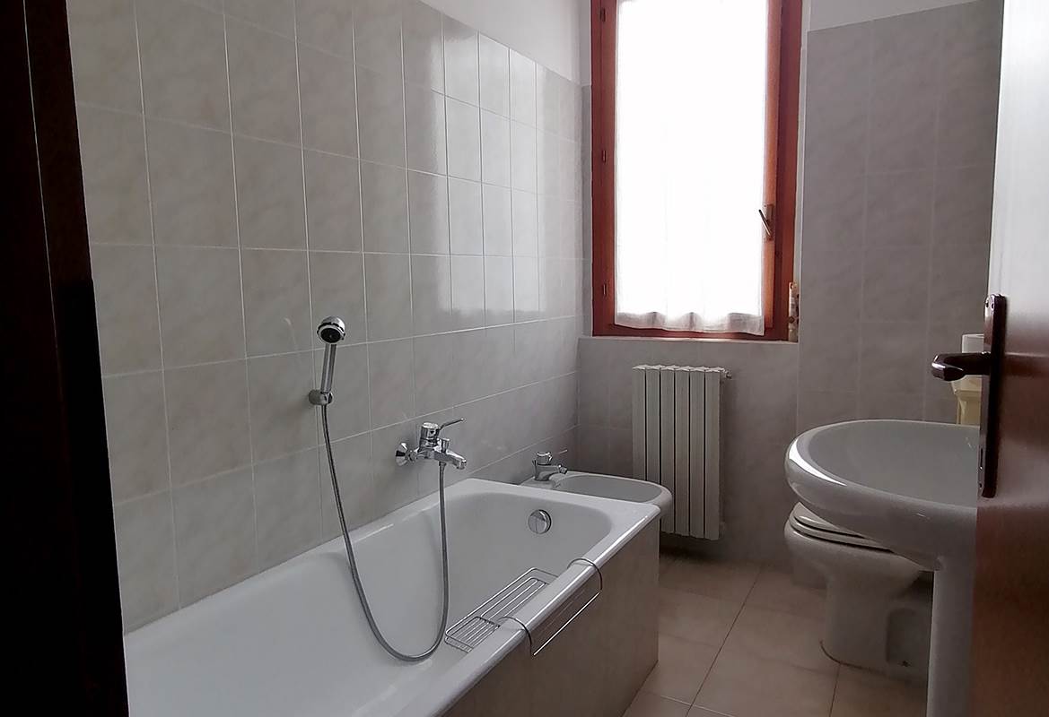 4 o più locali In Vendita a Asso