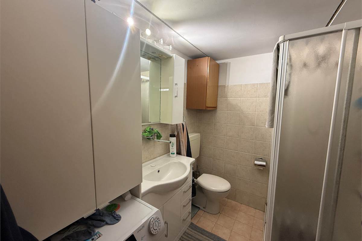 ALBAVILLA:PORZIONE DI VILLA CON GIARDINO