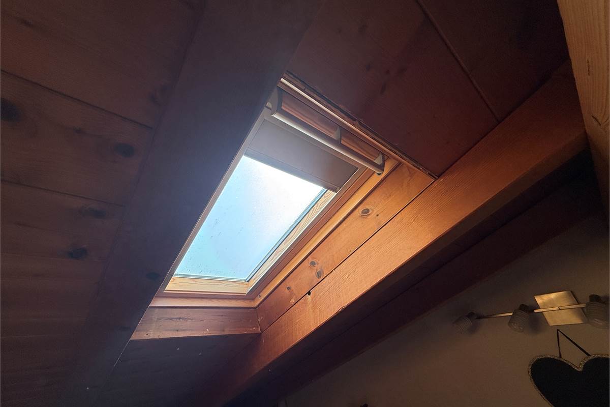 ALBAVILLA:PORZIONE DI VILLA CON GIARDINO