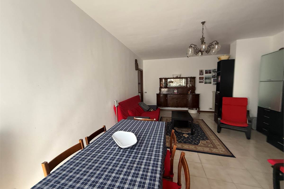 4 o più locali In Vendita a Asso