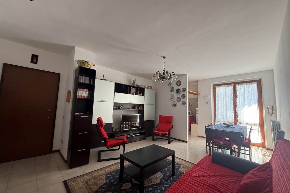 4 o più locali In Vendita a Asso