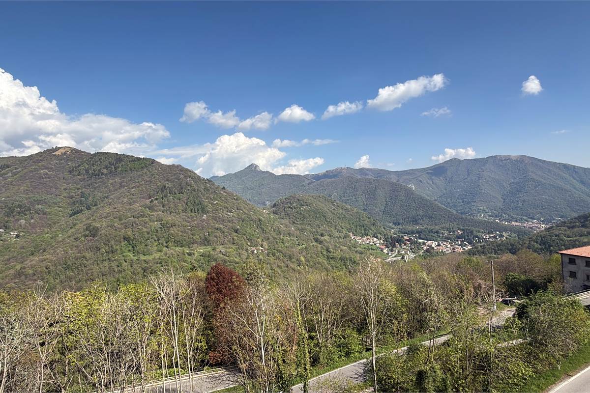 4 o più locali In Vendita a Asso