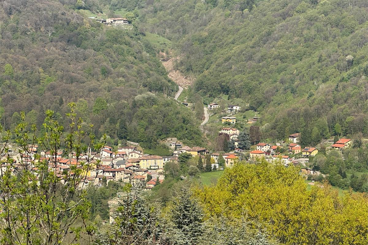 4 o più locali In Vendita a Asso