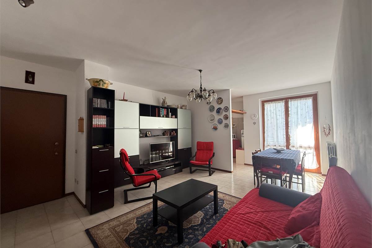 4 o più locali In Vendita a Asso