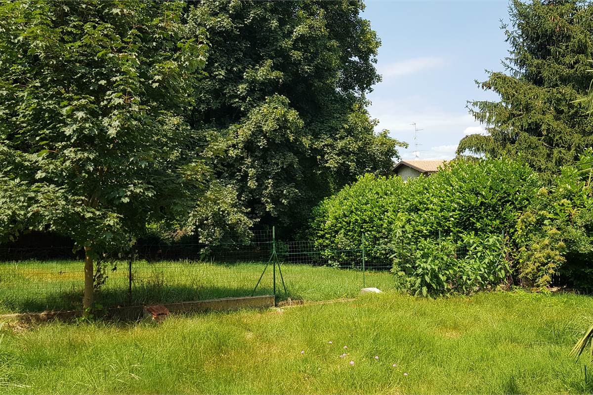 Terreno edificabile Luisago