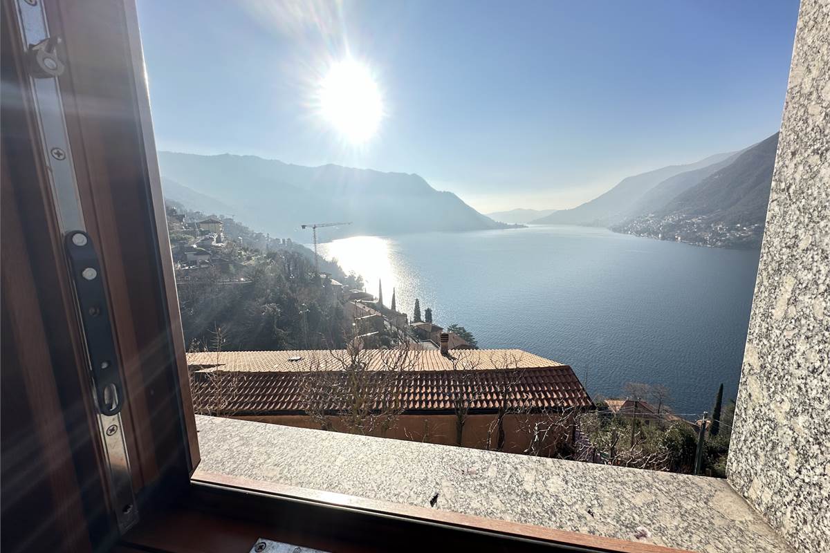 Appartamento in villa di mq 133 con terreno 