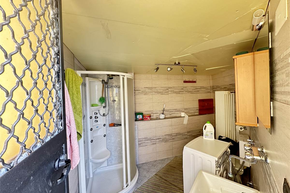 Appartamento in villa di mq 133 con terreno 