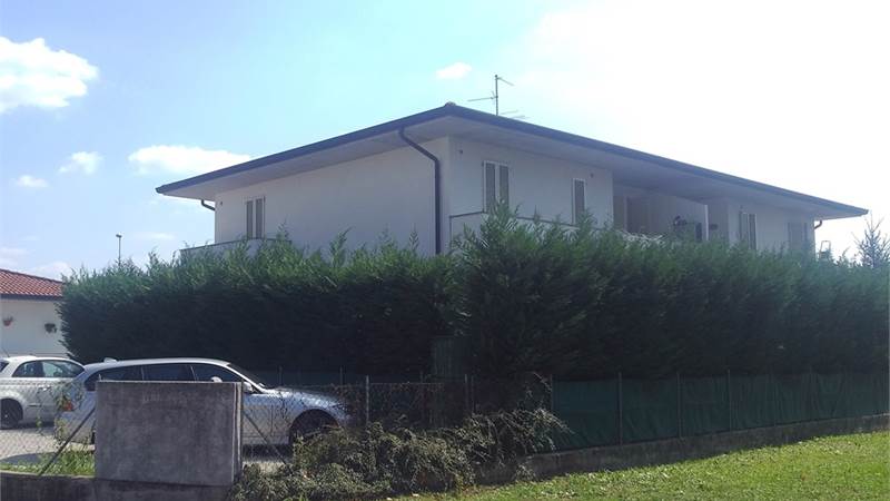 Appartamento In Affitto a Nibionno